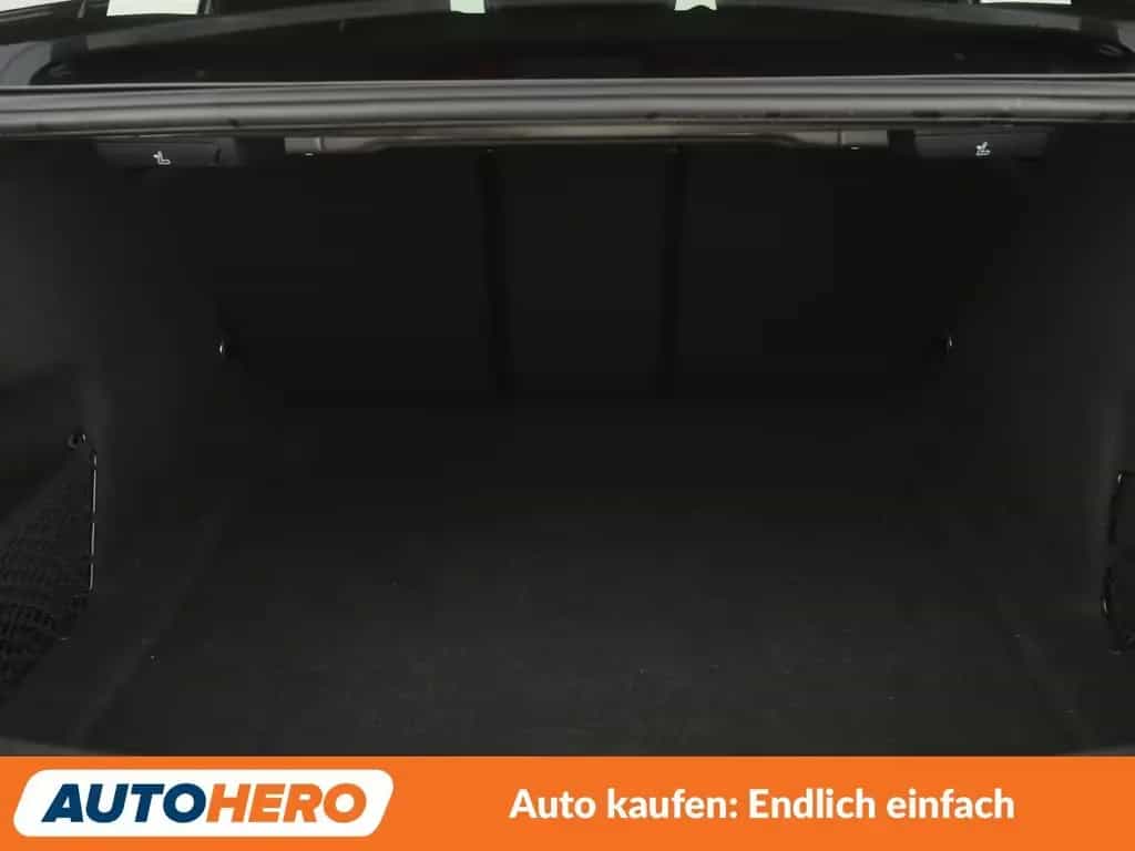 BMW 320 3er 320d M Sport Aut.*NAVI*LED*TEMPO*PDC*SHZ* 01/2021-photo-17