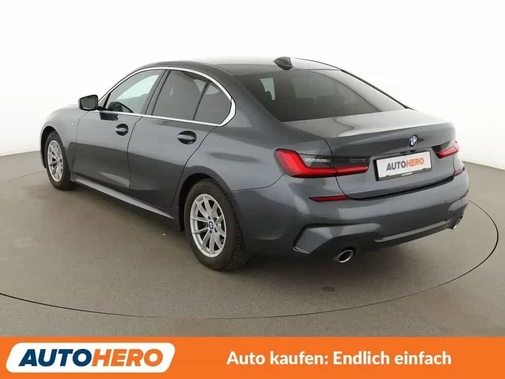 BMW 320 3er 320d M Sport Aut.*NAVI*LED*TEMPO*PDC*SHZ* 01/2021-photo-3