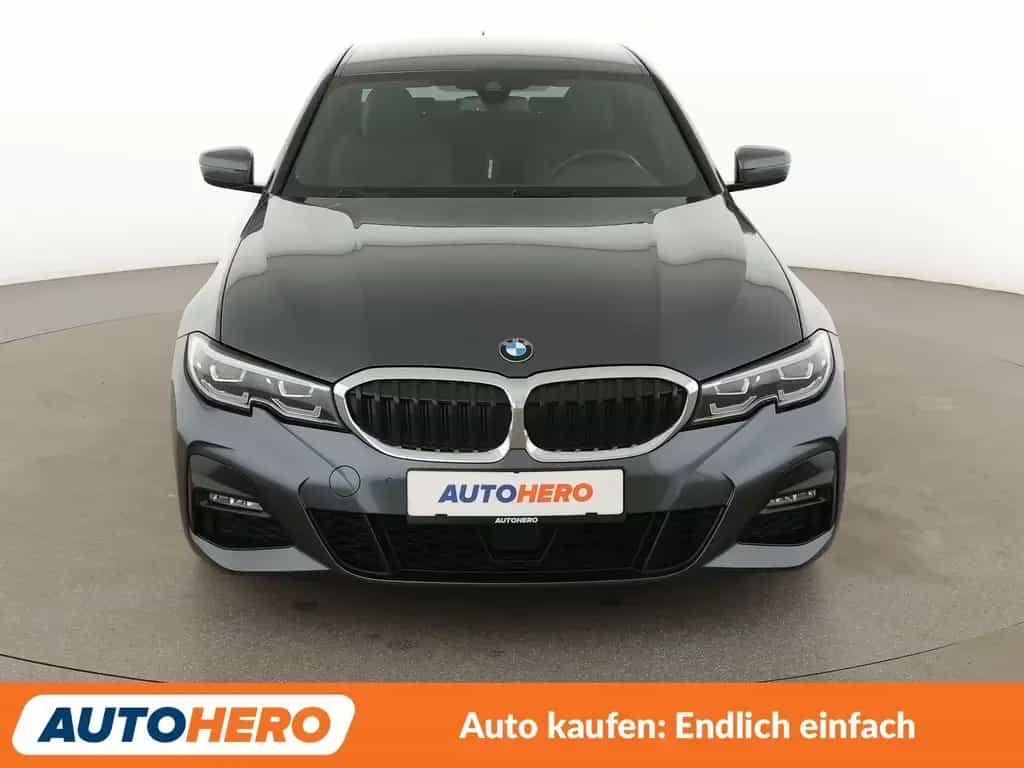 BMW 320 3er 320d M Sport Aut.*NAVI*LED*TEMPO*PDC*SHZ* 01/2021-photo-8