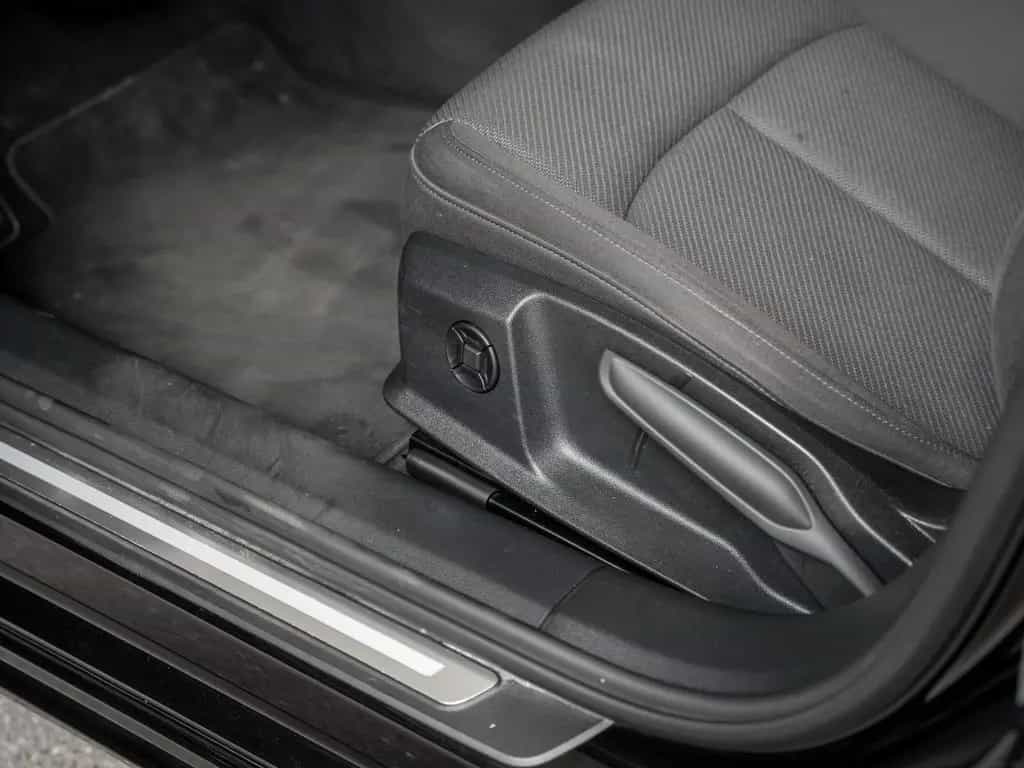 Audi A6 Avant 40 TDI 150(204) S tronic AHK Kam. Navi 12/2022-photo-23