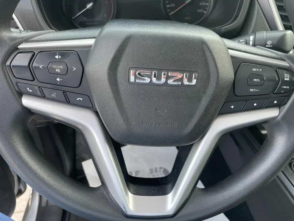 Isuzu D-Max 1.9 D Space Cab LS*MT 4x4*Klima*AHZV*Rollo 12/2022-photo-11