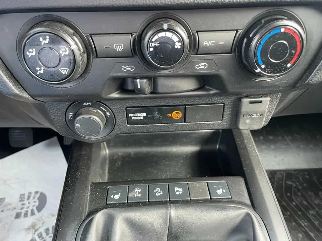 Isuzu D-Max 1.9 D Space Cab LS*MT 4x4*Klima*AHZV*Rollo 12/2022-photo-14