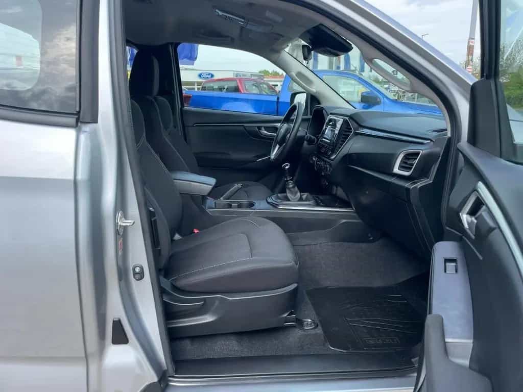 Isuzu D-Max 1.9 D Space Cab LS*MT 4x4*Klima*AHZV*Rollo 12/2022-photo-9