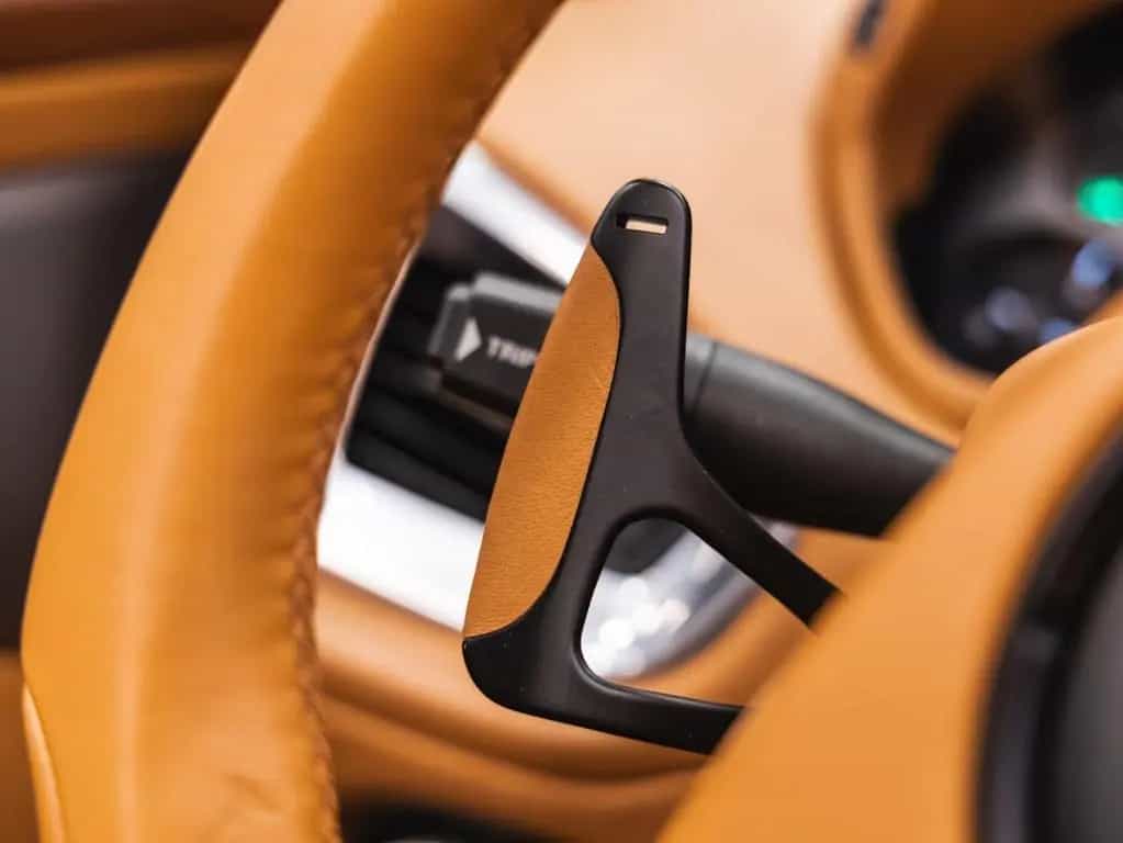 Aston Martin Vanquish Volante by Q 8-Speed 05/2015-photo-23