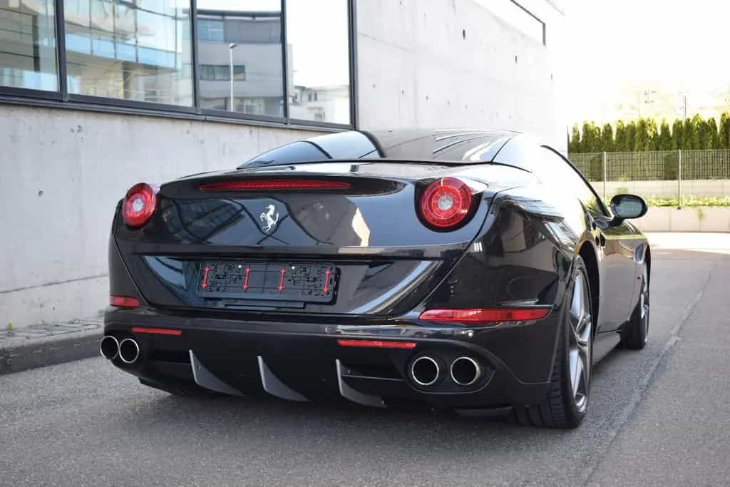 Ferrari California 3.9 V8 T *LEDLenkrad*Magneride*Kamera 09/2015-photo-9