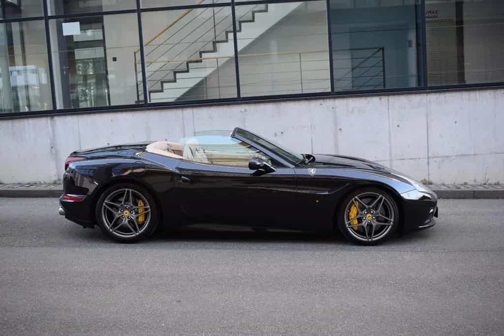 Ferrari California 3.9 V8 T *LEDLenkrad*Magneride*Kamera 09/2015-photo-10