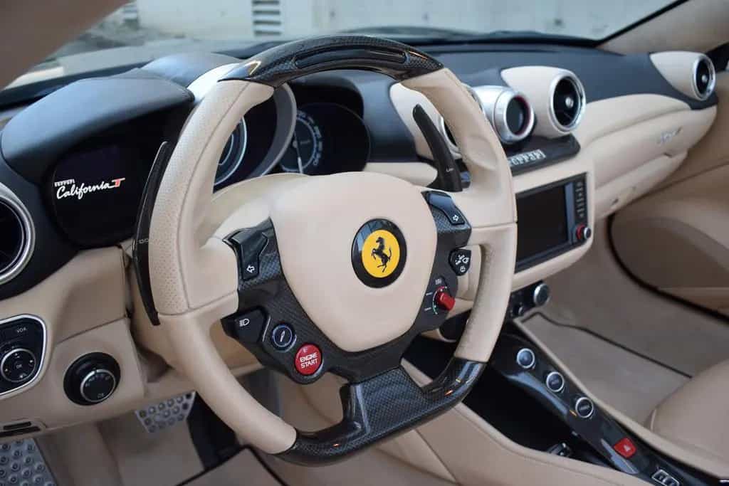 Ferrari California 3.9 V8 T *LEDLenkrad*Magneride*Kamera 09/2015-photo-17