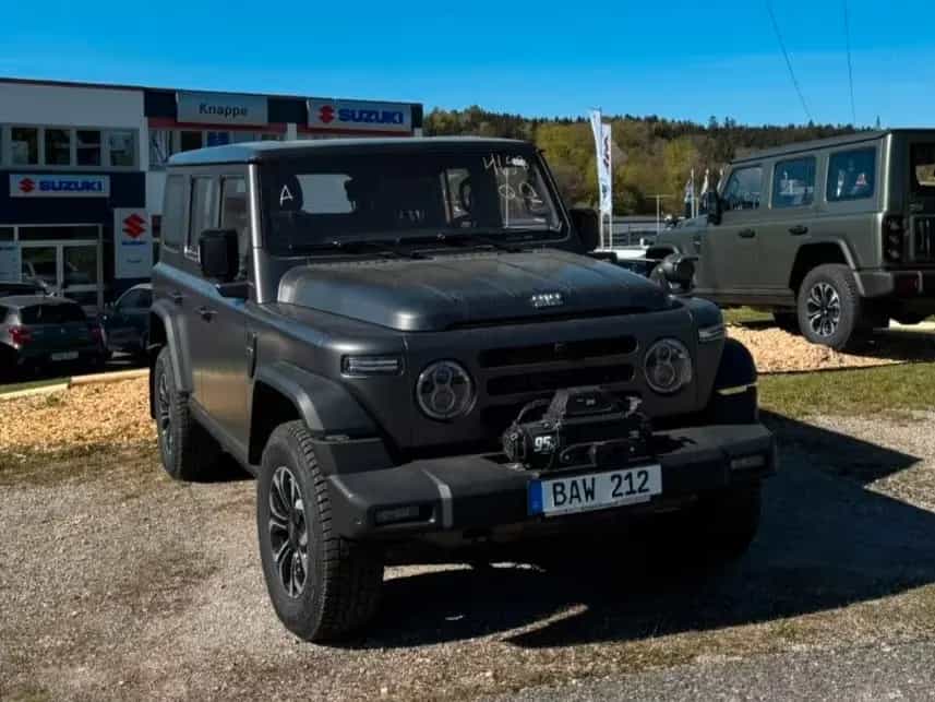 BAW 212 ZF 8GangAutomatik,Offroader,LED,Seilwinde,Leder null-photo-0