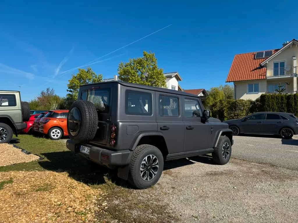 BAW 212 ZF 8GangAutomatik,Offroader,LED,Seilwinde,Leder null-photo-4