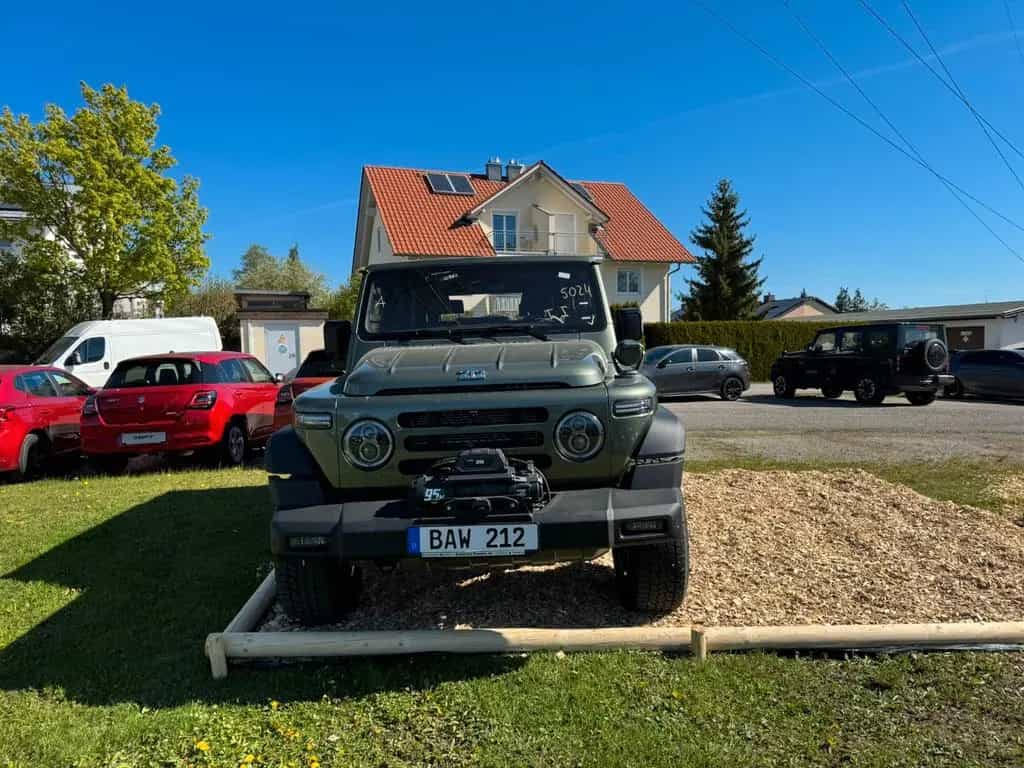 BAW 212 ZF 8GangAutomatik,Offroader,LED,Seilwinde,Leder null-photo-1