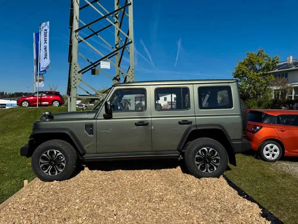 BAW 212 ZF 8GangAutomatik,Offroader,LED,Seilwinde,Leder null-photo-3