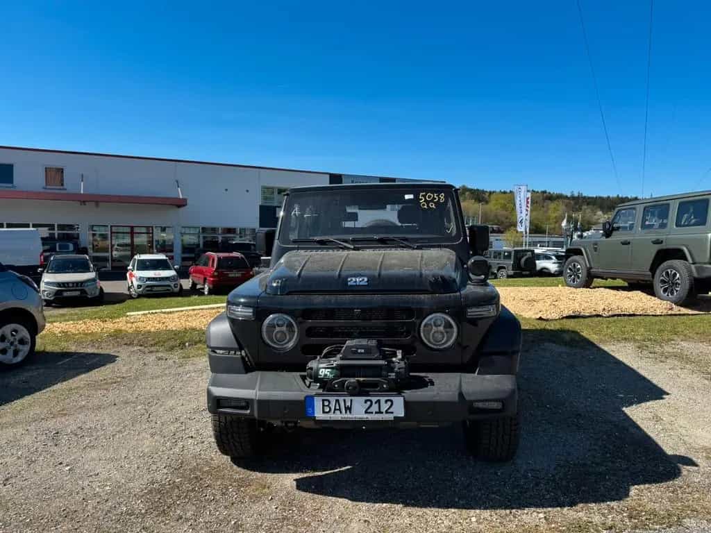 BAW 212 ZF 8GangAutomatik,Offroader,LED,Seilwinde,Leder null-photo-1