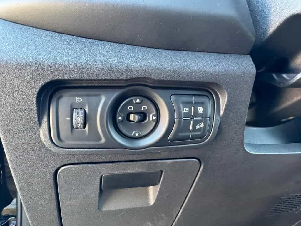 BAW 212 ZF 8GangAutomatik,Offroader,LED,Seilwinde,Leder null-photo-26