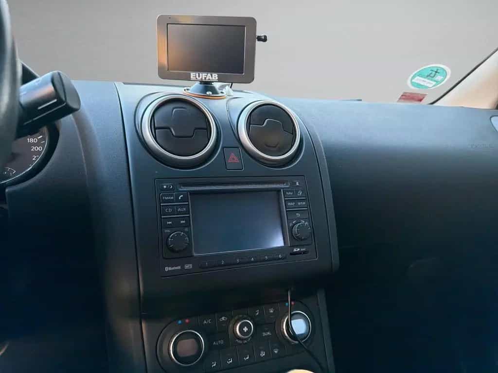 Nissan Qashqai Acenta 4X4 2.0 1.HAND*AHK*TEMPOMAT*KAMER 08/2011-photo-11