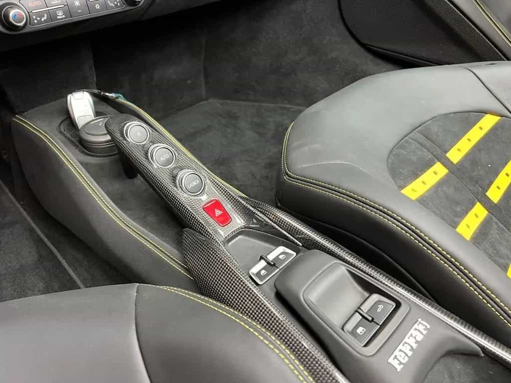 Ferrari F8 Spider 3.9 (333) 02/2023-photo-14