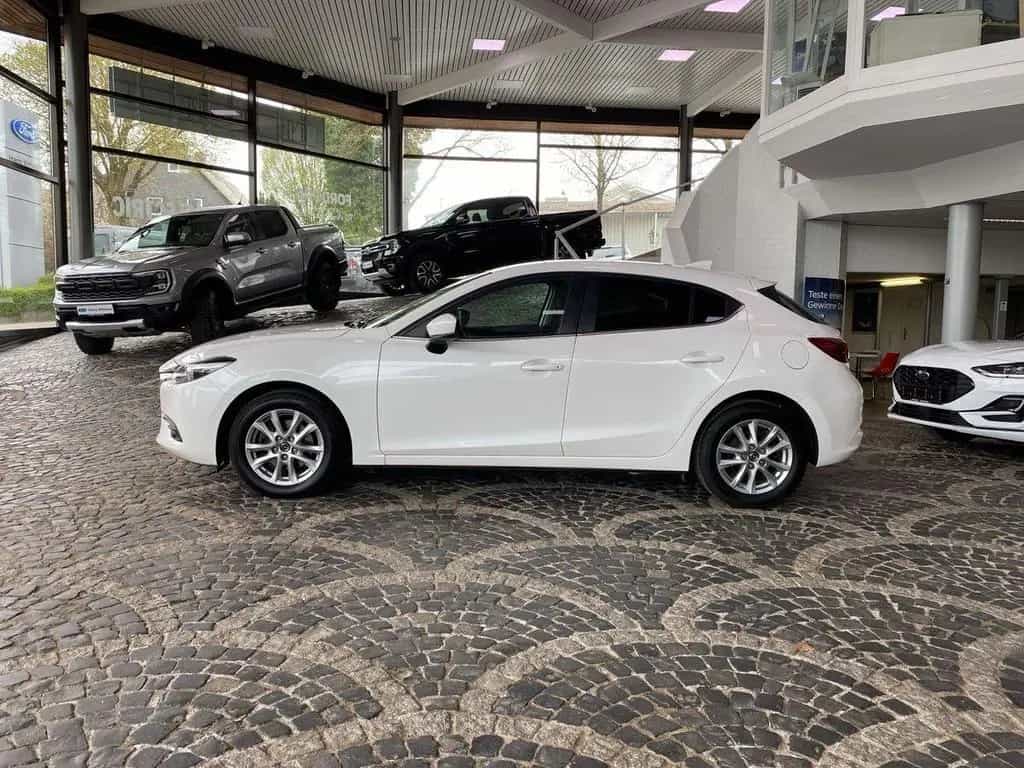Mazda 3 Exclusive-Line/8-Fach/Winterpaket/Rückfahrkame 12/2018-photo-9