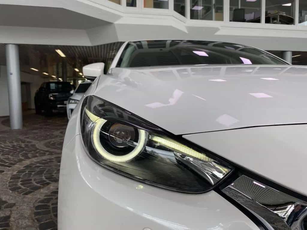 Mazda 3 Exclusive-Line/8-Fach/Winterpaket/Rückfahrkame 12/2018-photo-11