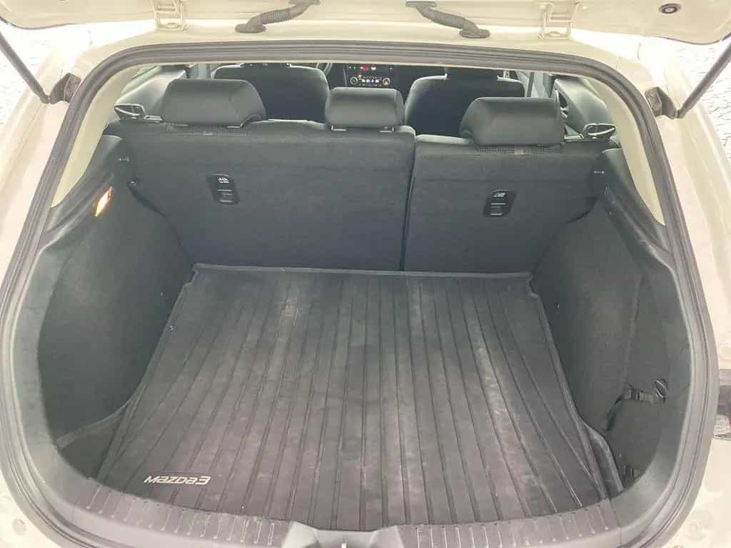 Mazda 3 Exclusive-Line/8-Fach/Winterpaket/Rückfahrkame 12/2018-photo-16