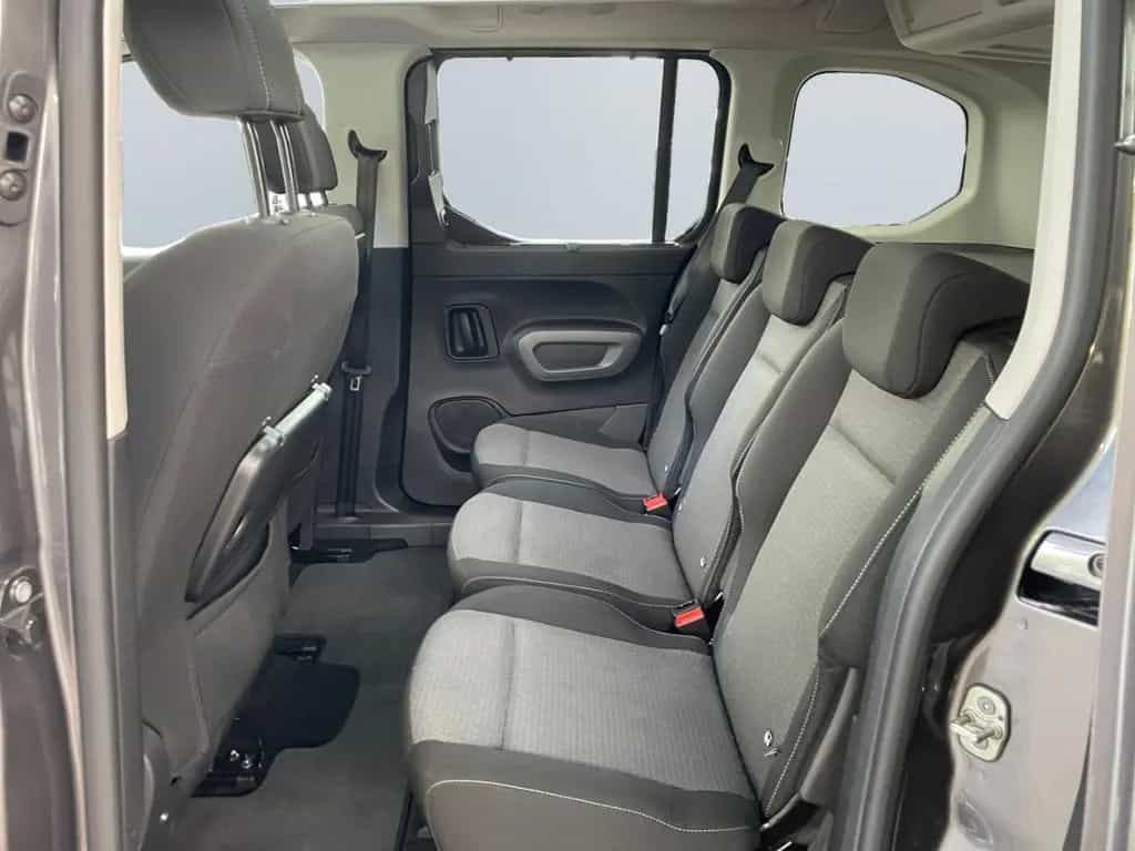 Toyota Proace City Verso 1.2 L1 Team *Pano*Rcam*ACC*PDC 03/2022-photo-16