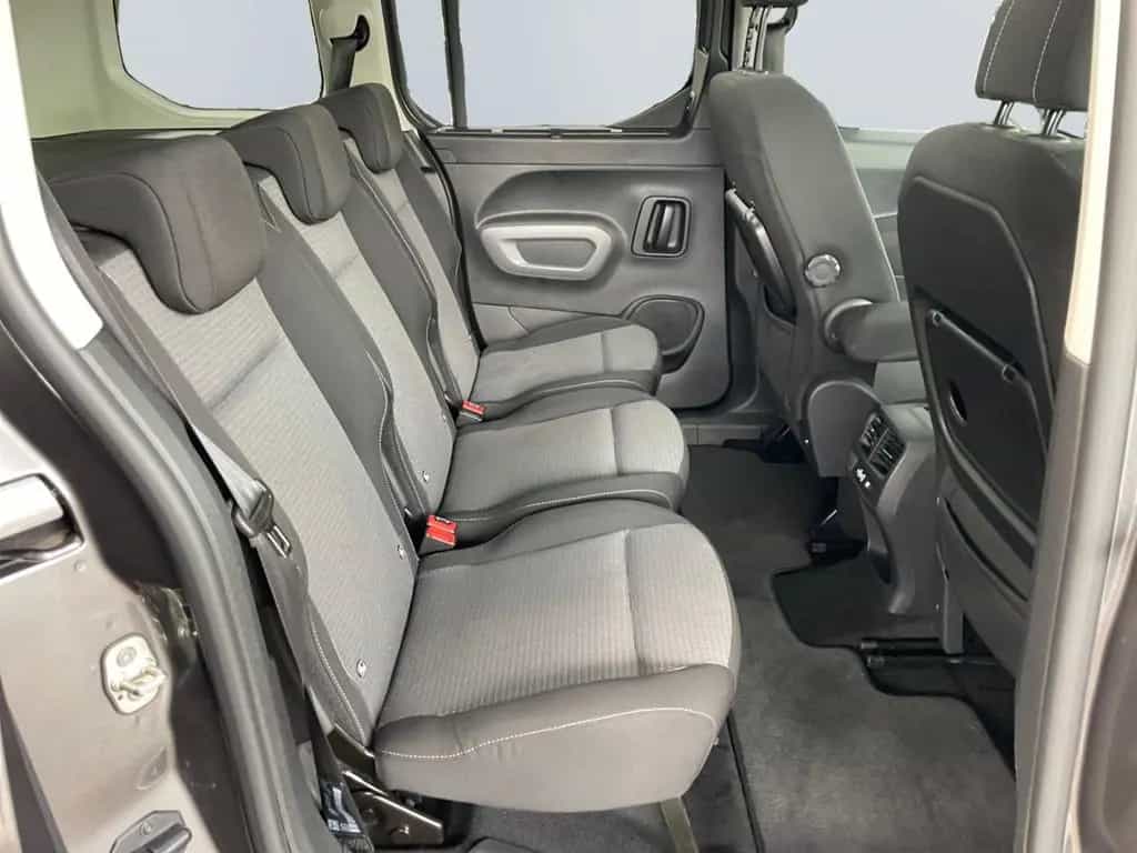 Toyota Proace City Verso 1.2 L1 Team *Pano*Rcam*ACC*PDC 03/2022-photo-19