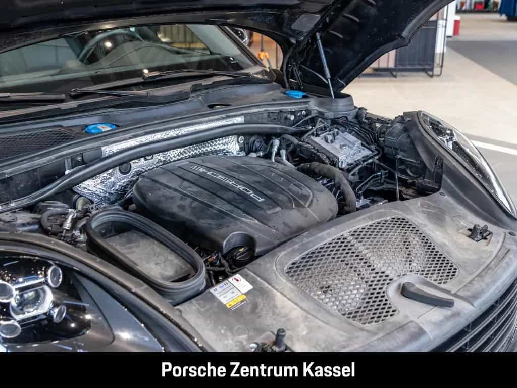 Porsche Macan Sportabgasanlage 20-Zoll Rückfahrkamera 01/2021-photo-19