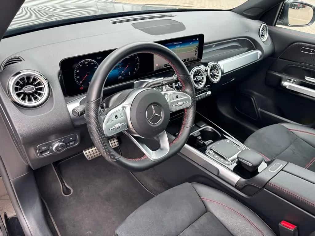 Mercedes-Benz GLB 180 AMG Line LED*Pano*AHK*MBUX High*P-Kamera 03/2023-photo-11