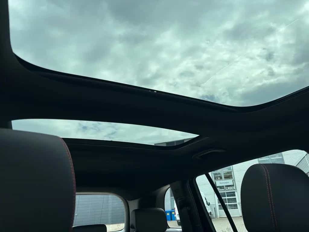 Mercedes-Benz GLB 180 AMG Line LED*Pano*AHK*MBUX High*P-Kamera 03/2023-photo-18