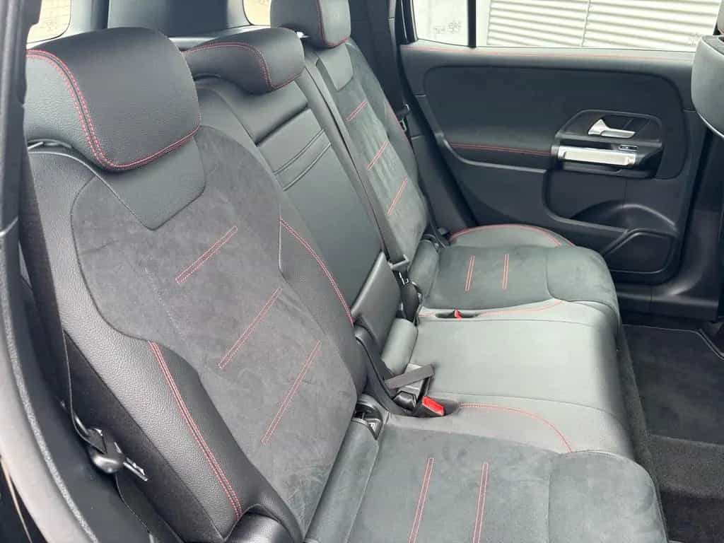 Mercedes-Benz GLB 180 AMG Line LED*Pano*AHK*MBUX High*P-Kamera 03/2023-photo-19