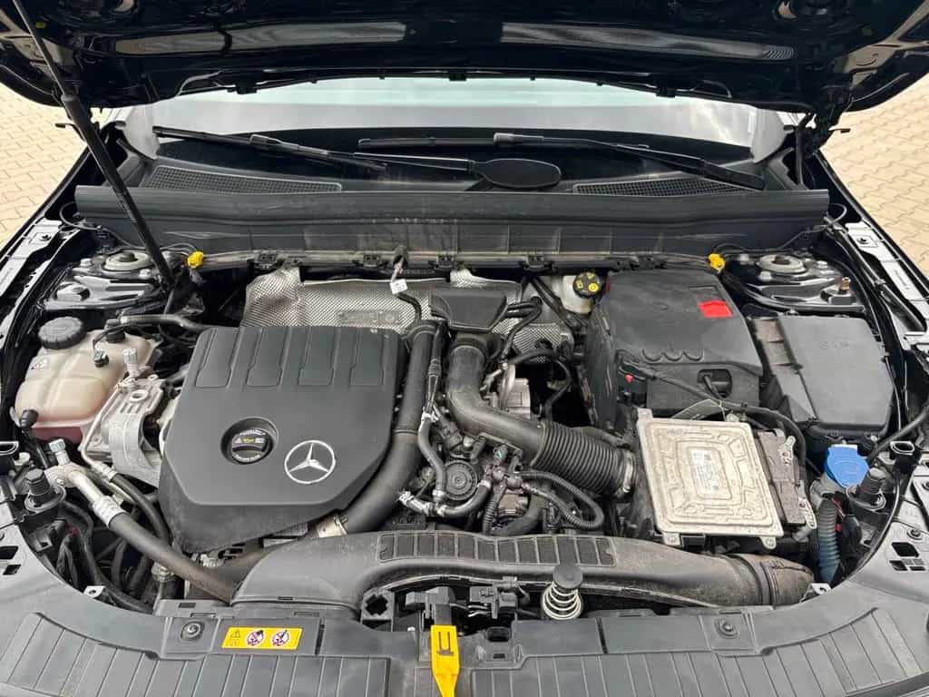 Mercedes-Benz GLB 180 AMG Line LED*Pano*AHK*MBUX High*P-Kamera 03/2023-photo-23