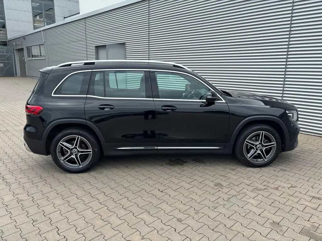 Mercedes-Benz GLB 180 AMG Line LED*Pano*AHK*MBUX High*P-Kamera 03/2023-photo-6