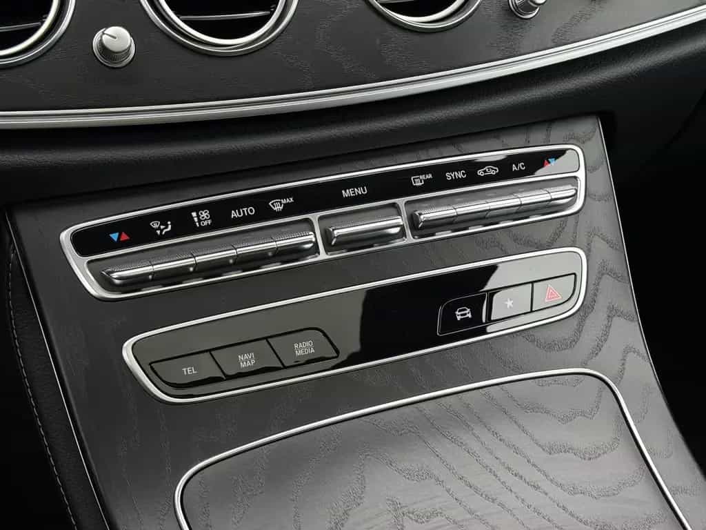 Mercedes-Benz E-Class d T, AMG Paket, LED, Kamera, 12/2022-photo-34