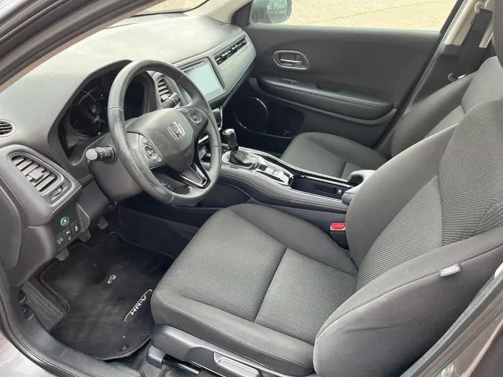 Honda HR-V Elegance 02/2016-photo-9