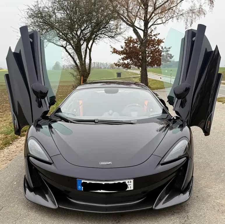 McLaren 600LT Spider/MSO Amethyst Black/P1/B&W/Lift 07/2020-photo-2