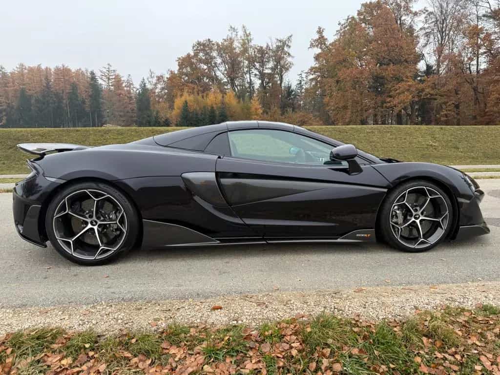 McLaren 600LT Spider/MSO Amethyst Black/P1/B&W/Lift 07/2020-photo-6