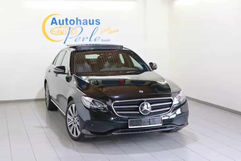 Mercedes-Benz E 450 9G 4M LIMO"PANO"DSTR+"360"WSCREEN"19"MBEAM 09/2019-photo-0