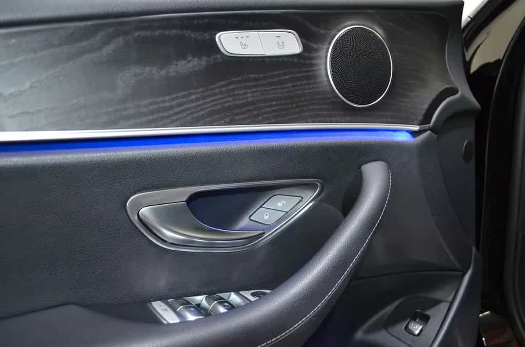 Mercedes-Benz E 450 9G 4M LIMO"PANO"DSTR+"360"WSCREEN"19"MBEAM 09/2019-photo-17