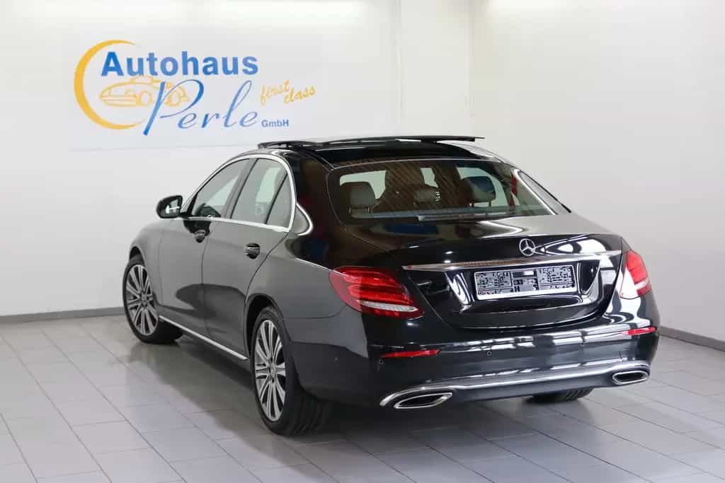 Mercedes-Benz E 450 9G 4M LIMO"PANO"DSTR+"360"WSCREEN"19"MBEAM 09/2019-photo-2