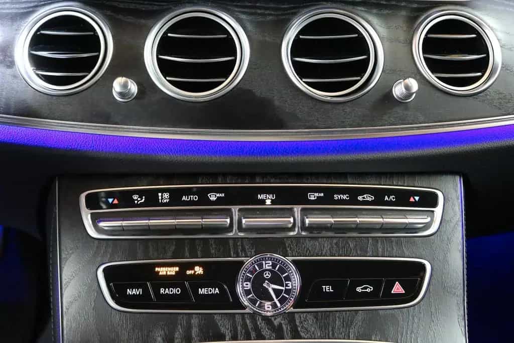 Mercedes-Benz E 450 9G 4M LIMO"PANO"DSTR+"360"WSCREEN"19"MBEAM 09/2019-photo-20