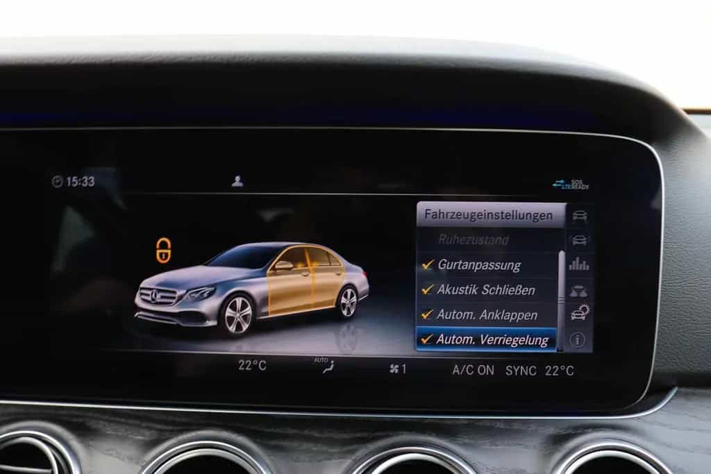 Mercedes-Benz E 450 9G 4M LIMO"PANO"DSTR+"360"WSCREEN"19"MBEAM 09/2019-photo-24