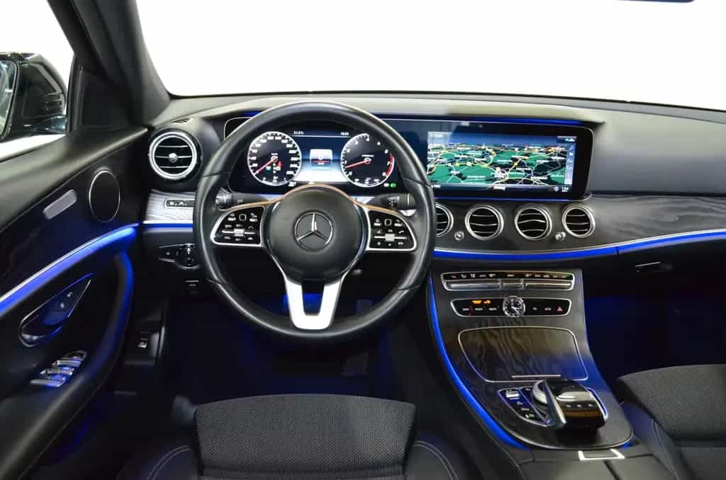 Mercedes-Benz E 450 9G 4M LIMO"PANO"DSTR+"360"WSCREEN"19"MBEAM 09/2019-photo-9