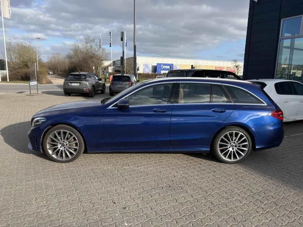 Mercedes-Benz C 300 C300d 4Matic AMG-Line Standhz+Pano+Burmester+HUD 08/2019-photo-3