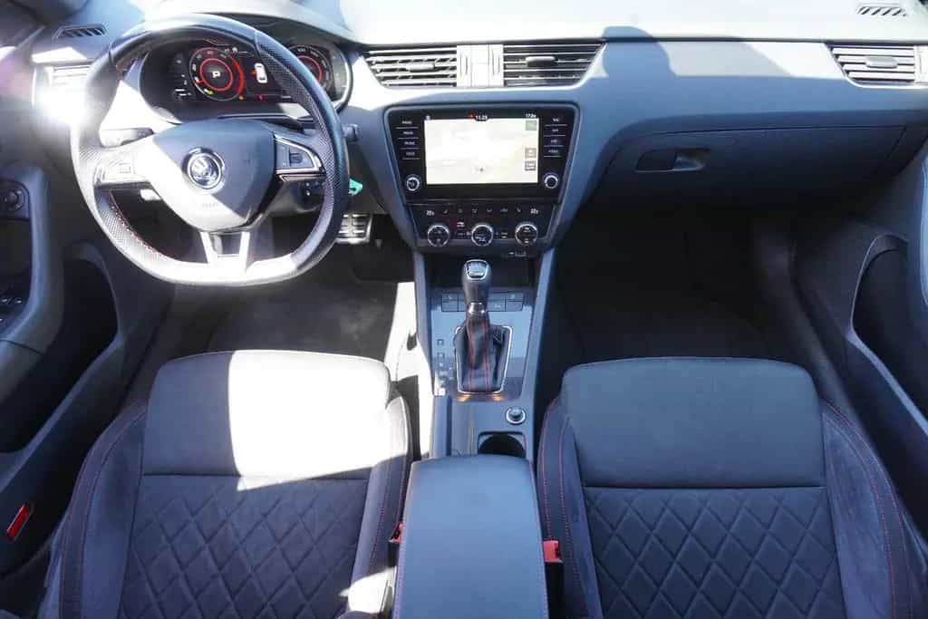 Skoda Octavia Combi RS 4x4 DSG*NAVI*LED*SEHR GEPFLEGT* 12/2019-photo-15