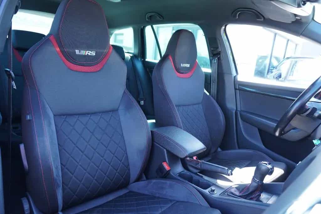 Skoda Octavia Combi RS 4x4 DSG*NAVI*LED*SEHR GEPFLEGT* 12/2019-photo-19