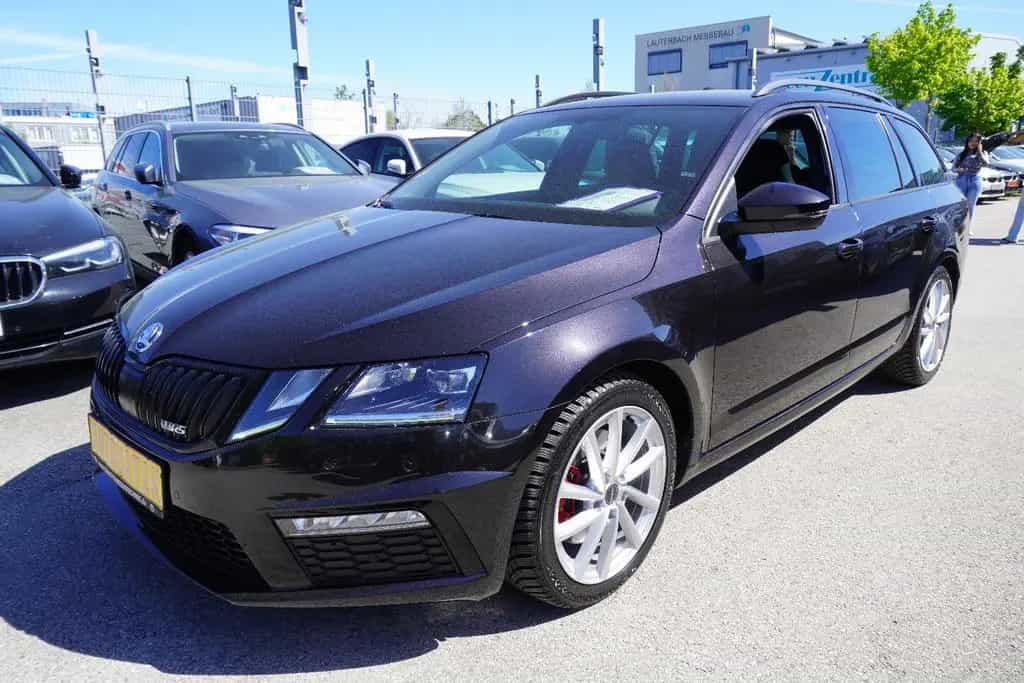 Skoda Octavia Combi RS 4x4 DSG*NAVI*LED*SEHR GEPFLEGT* 12/2019-photo-2