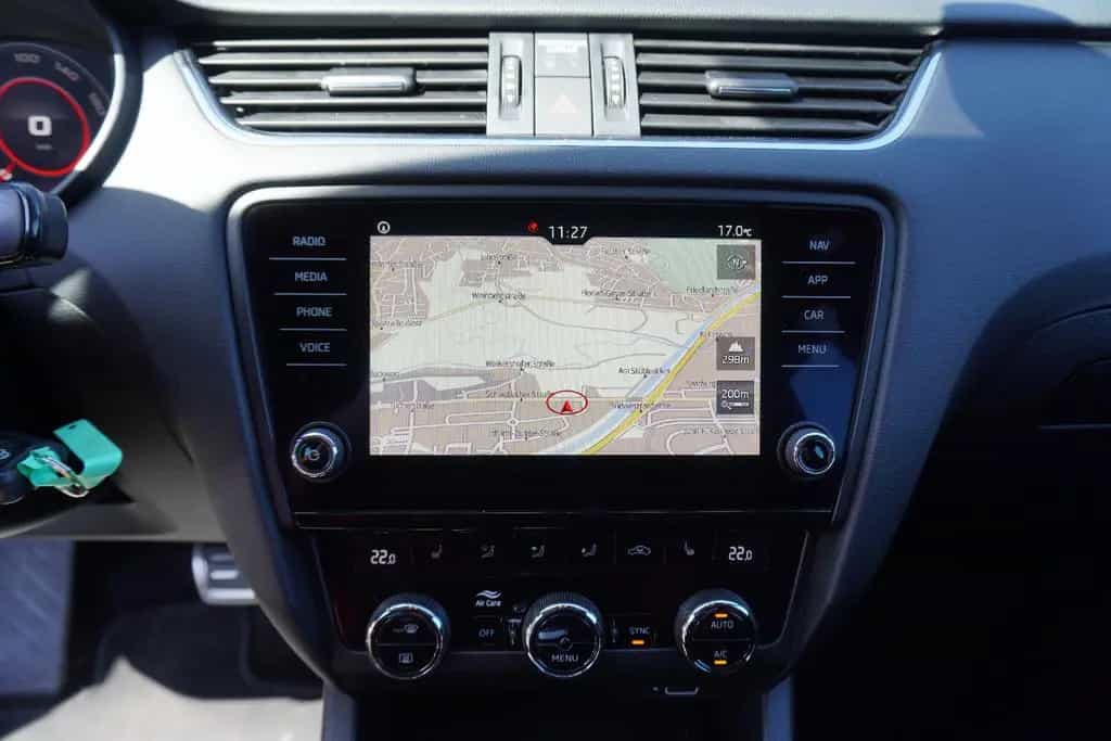 Skoda Octavia Combi RS 4x4 DSG*NAVI*LED*SEHR GEPFLEGT* 12/2019-photo-28