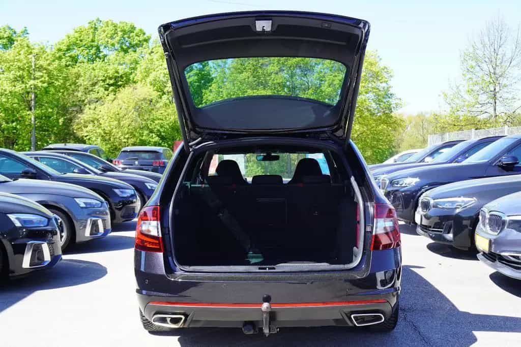 Skoda Octavia Combi RS 4x4 DSG*NAVI*LED*SEHR GEPFLEGT* 12/2019-photo-6