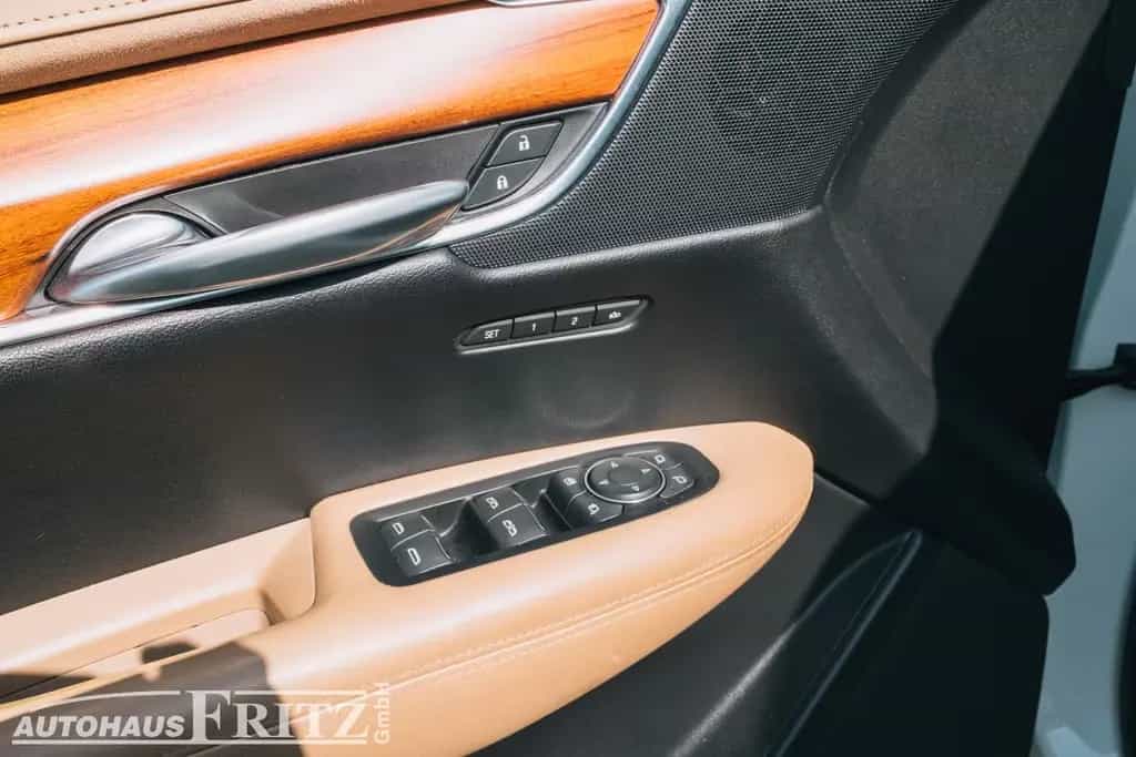 Cadillac XT5 Platinum AWD 3.6 V6 AT, 360° CAM, LED, Navi 10/2017-photo-11