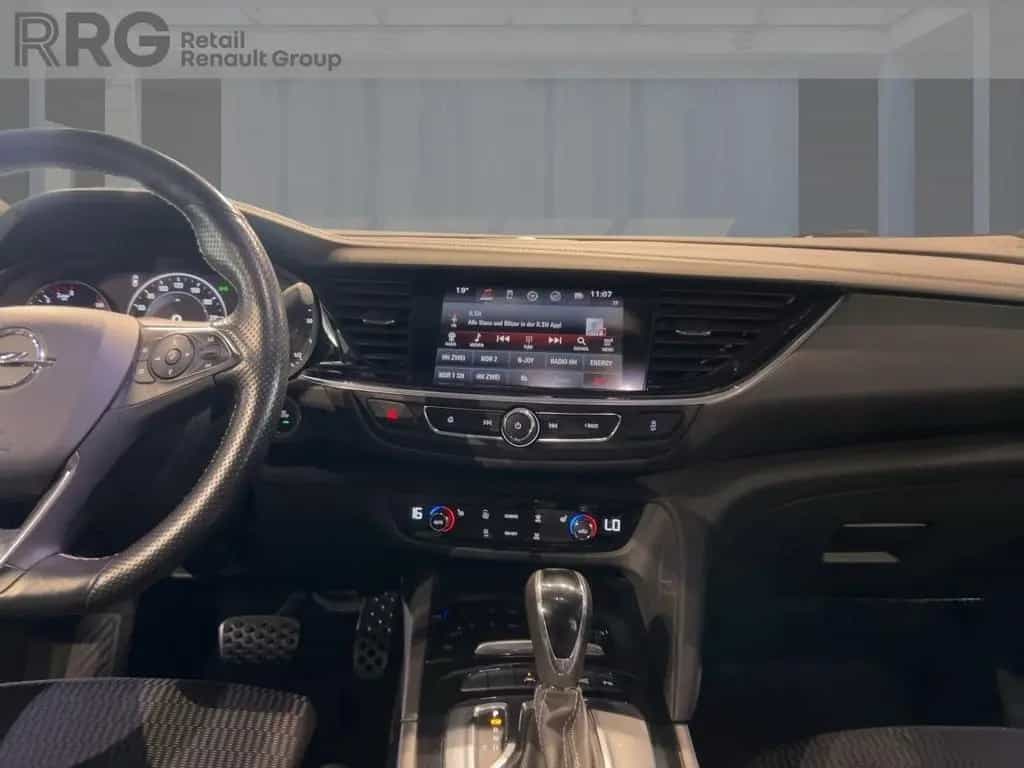 Opel Insignia 1.5 Turbo Dynamic Apple CarPlay SHZ PDC 07/2018-photo-9