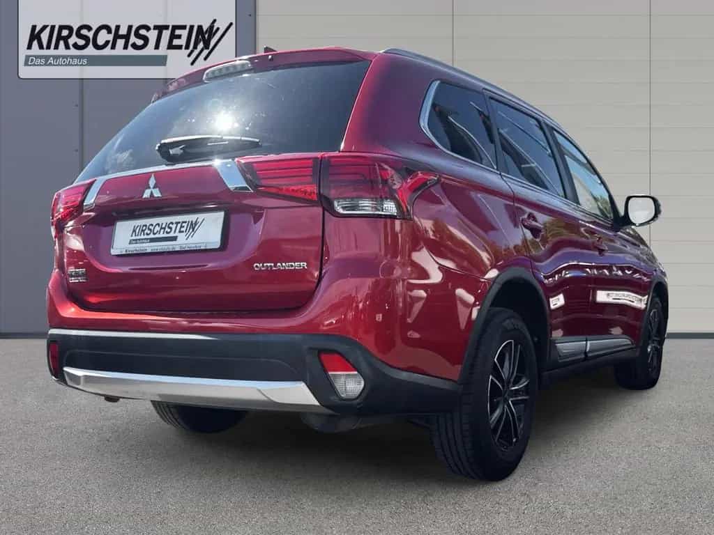Mitsubishi Outlander Edition 100 2WD 2.0  MIVEC WR Kamera 03/2018-photo-2