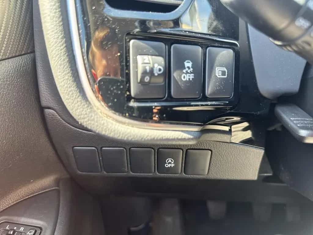 Mitsubishi Outlander Edition 100 2WD 2.0  MIVEC WR Kamera 03/2018-photo-22